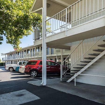 Motel 6-Reno, Nv - Virginia Plumb 외부 사진