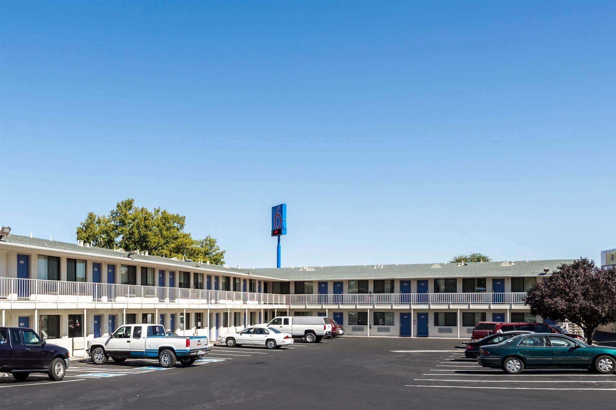 Motel 6-Reno, Nv - Virginia Plumb 외부 사진