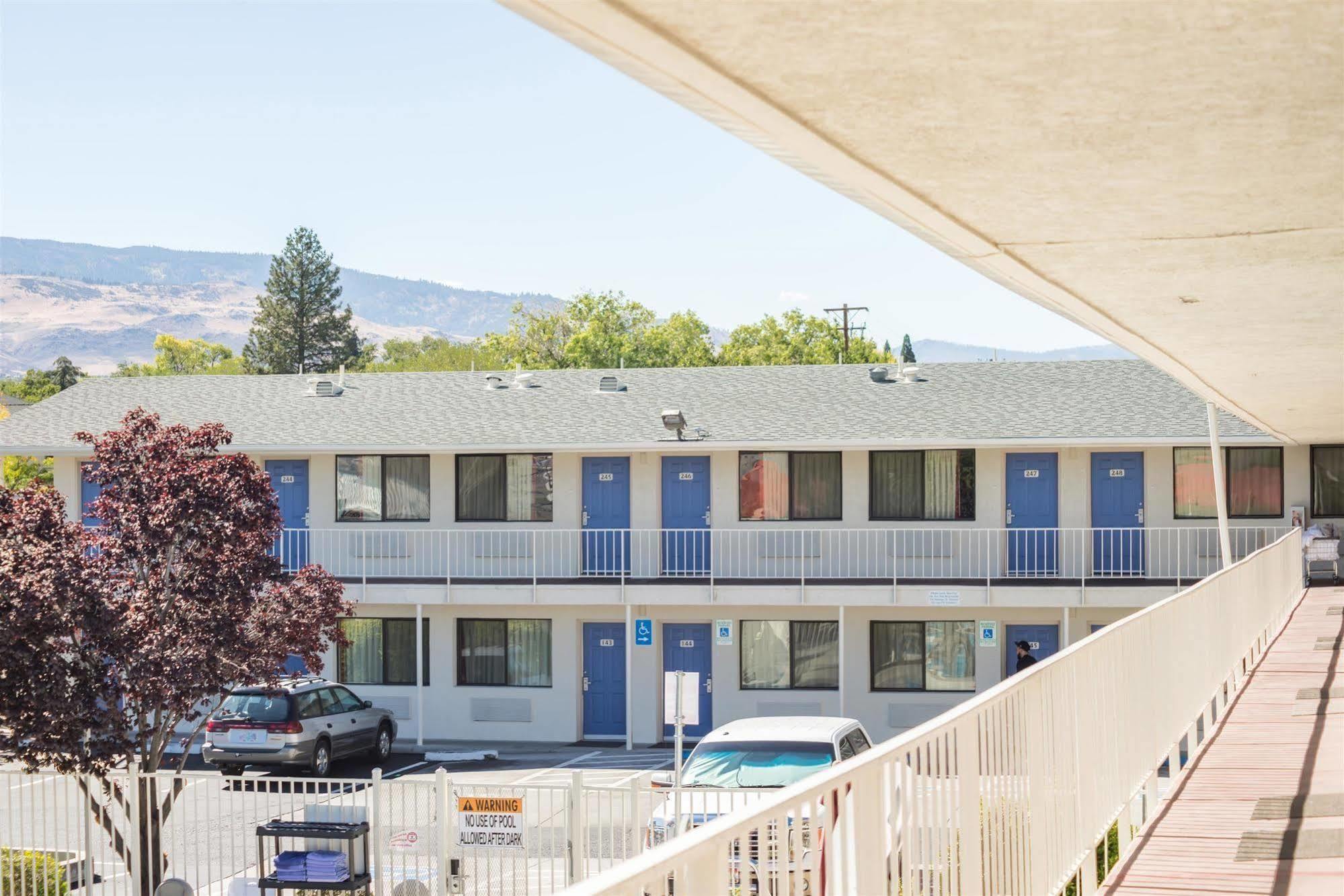 Motel 6-Reno, Nv - Virginia Plumb 외부 사진